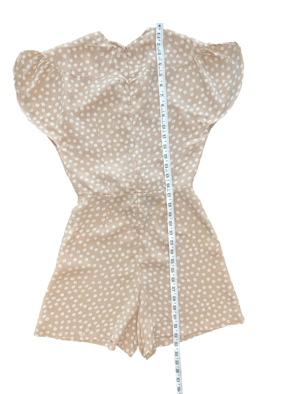 Reformation Floral Front Tie Romper flutter sleeves, a plunging V-neckline 2 - Picture 7 of 7